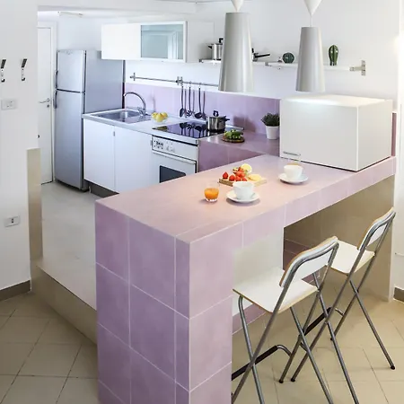 Apartment Con Terrazzo A Piazza Dante